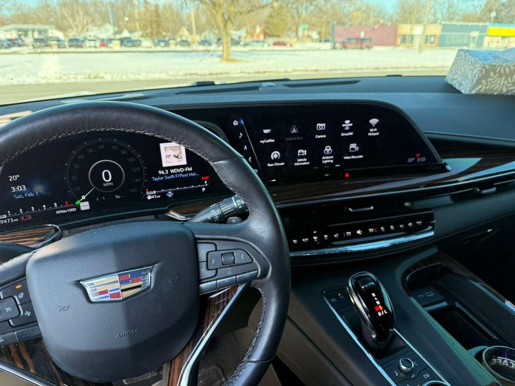 Cadillac Escalade Luxury 4WD 2023