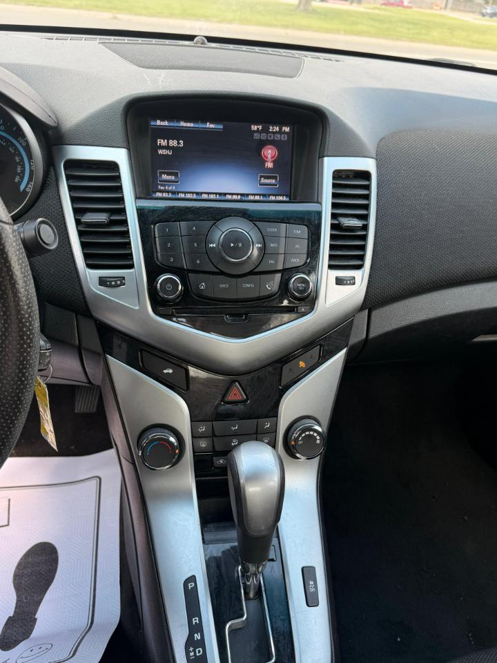 Chevrolet Cruze 1LT Auto 2015