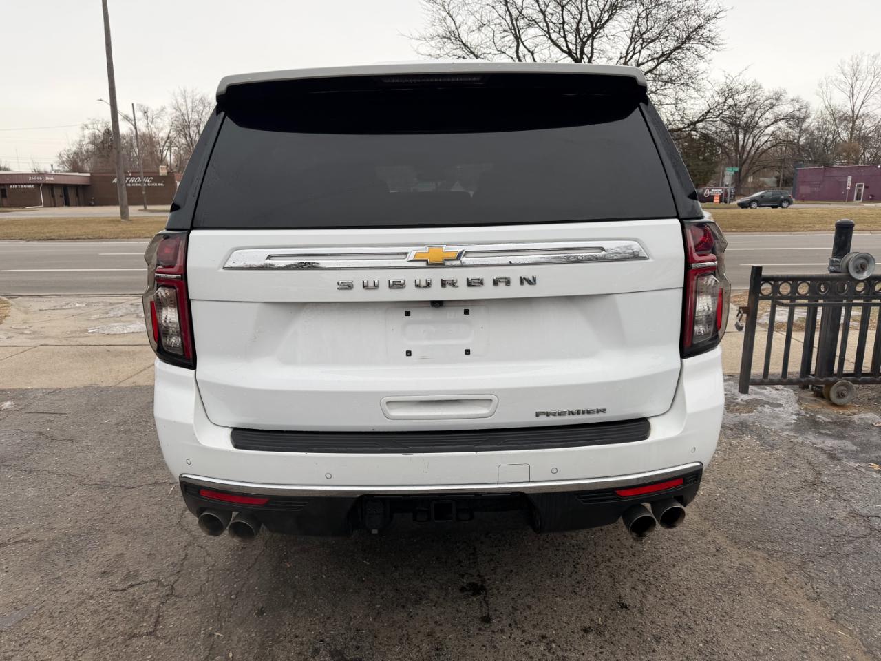 Chevrolet Suburban Premier 4WD 2023