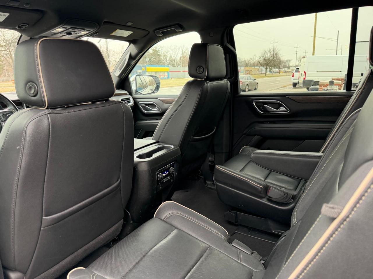 Chevrolet Suburban Premier 4WD 2023