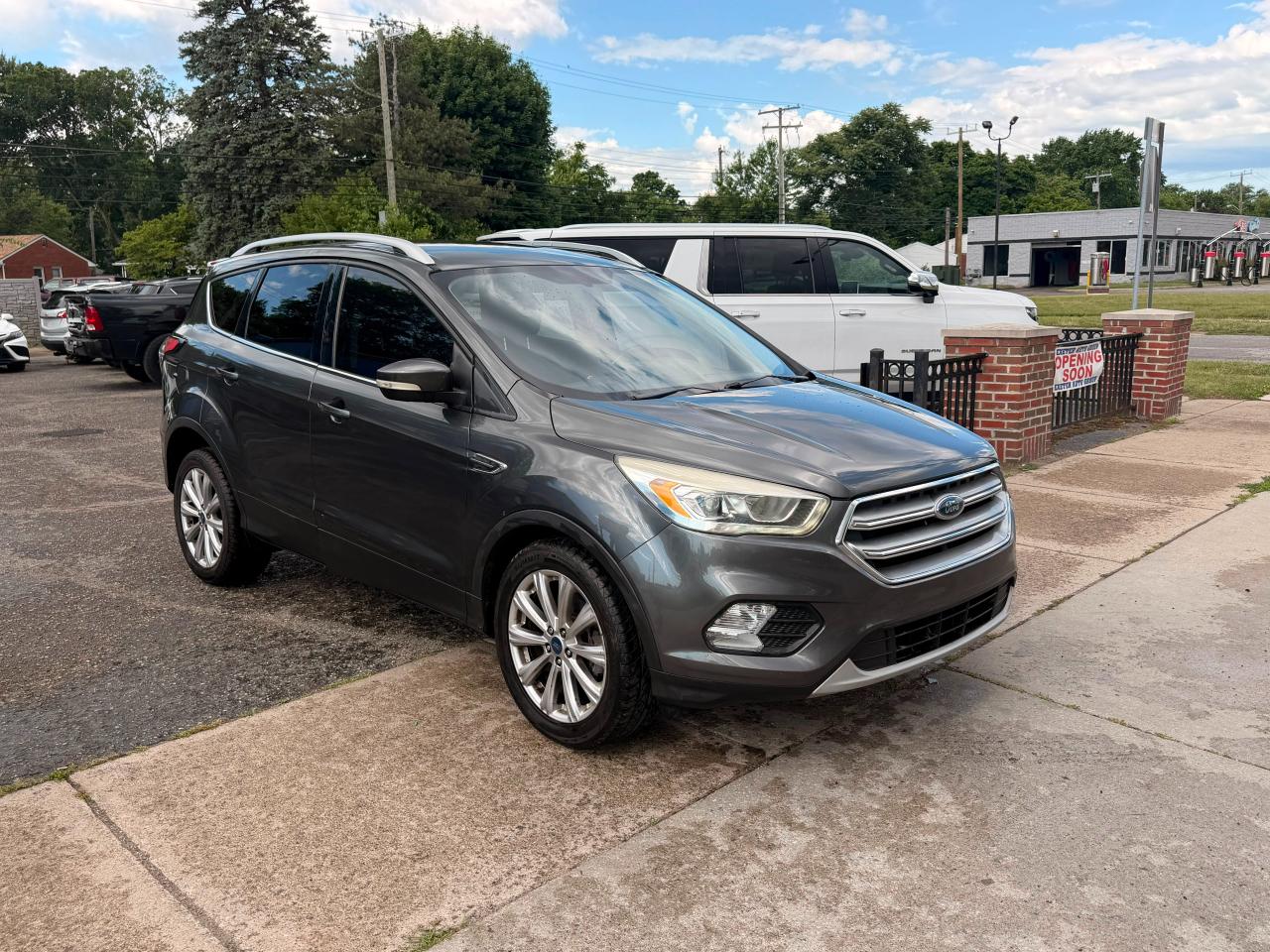 Ford Escape Titanium FWD 2017