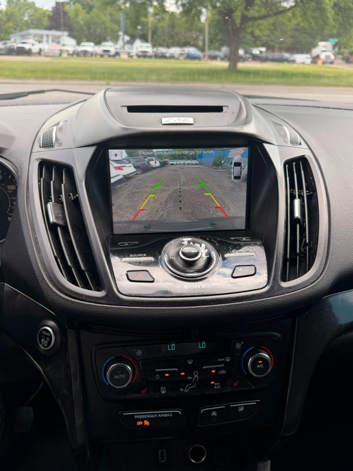 Ford Escape Titanium FWD 2017