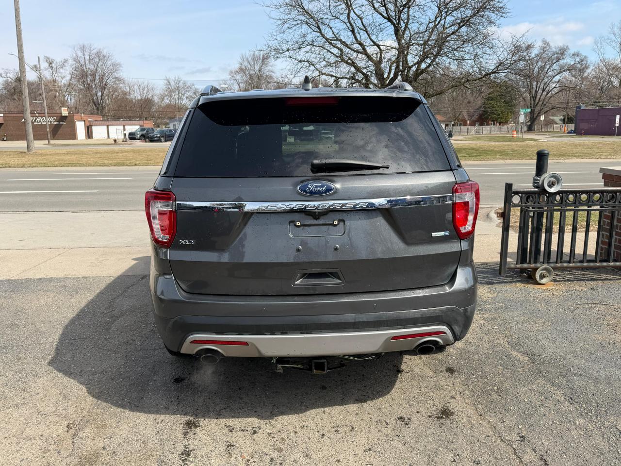 Ford Explorer XLT 4WD 2017
