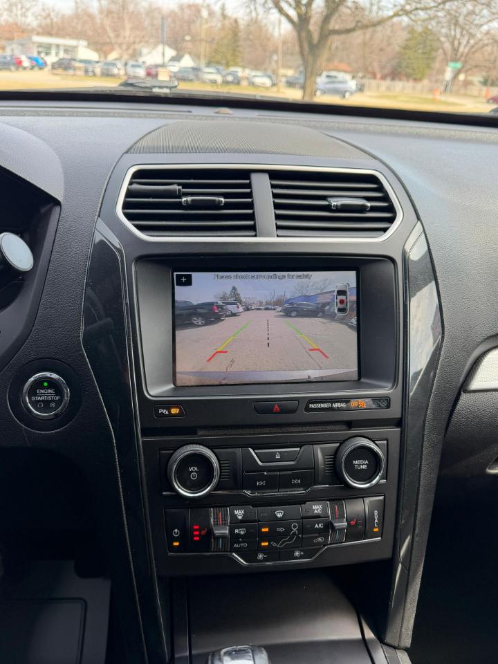 Ford Explorer XLT 4WD 2017