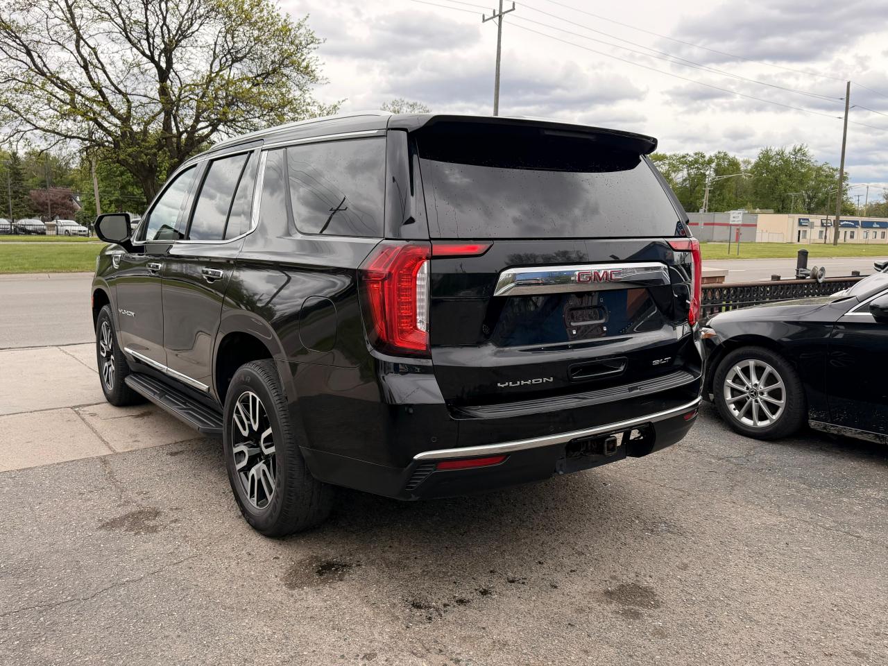 GMC Yukon SLT 4WD 2021