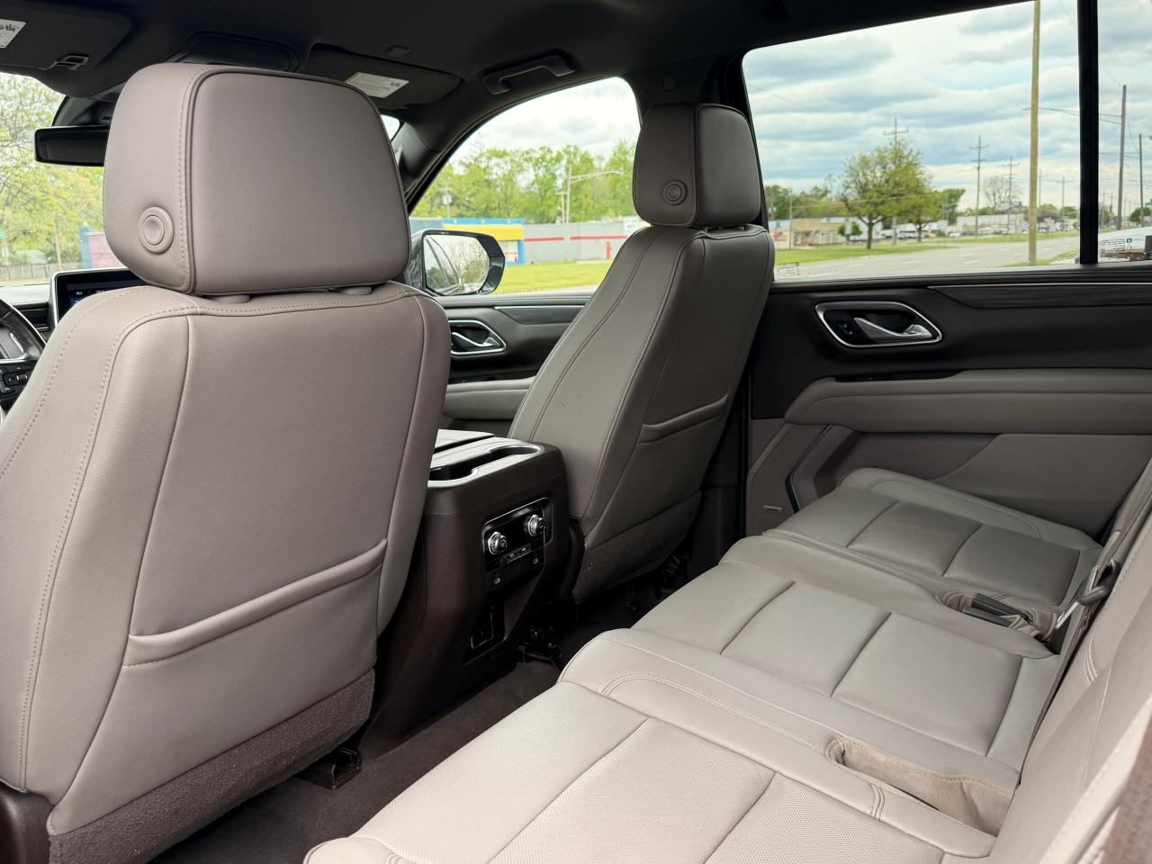 GMC Yukon SLT 4WD 2021