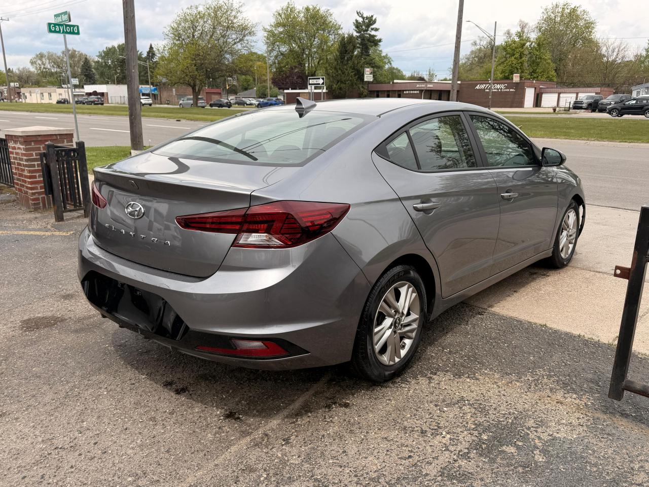 Hyundai Elantra Limited 2019