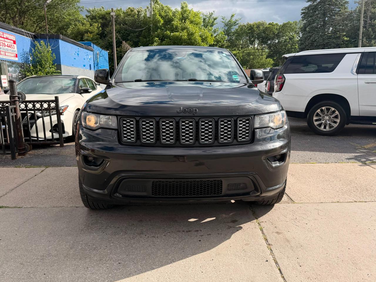 Jeep Grand Cherokee Laredo 4WD 2017
