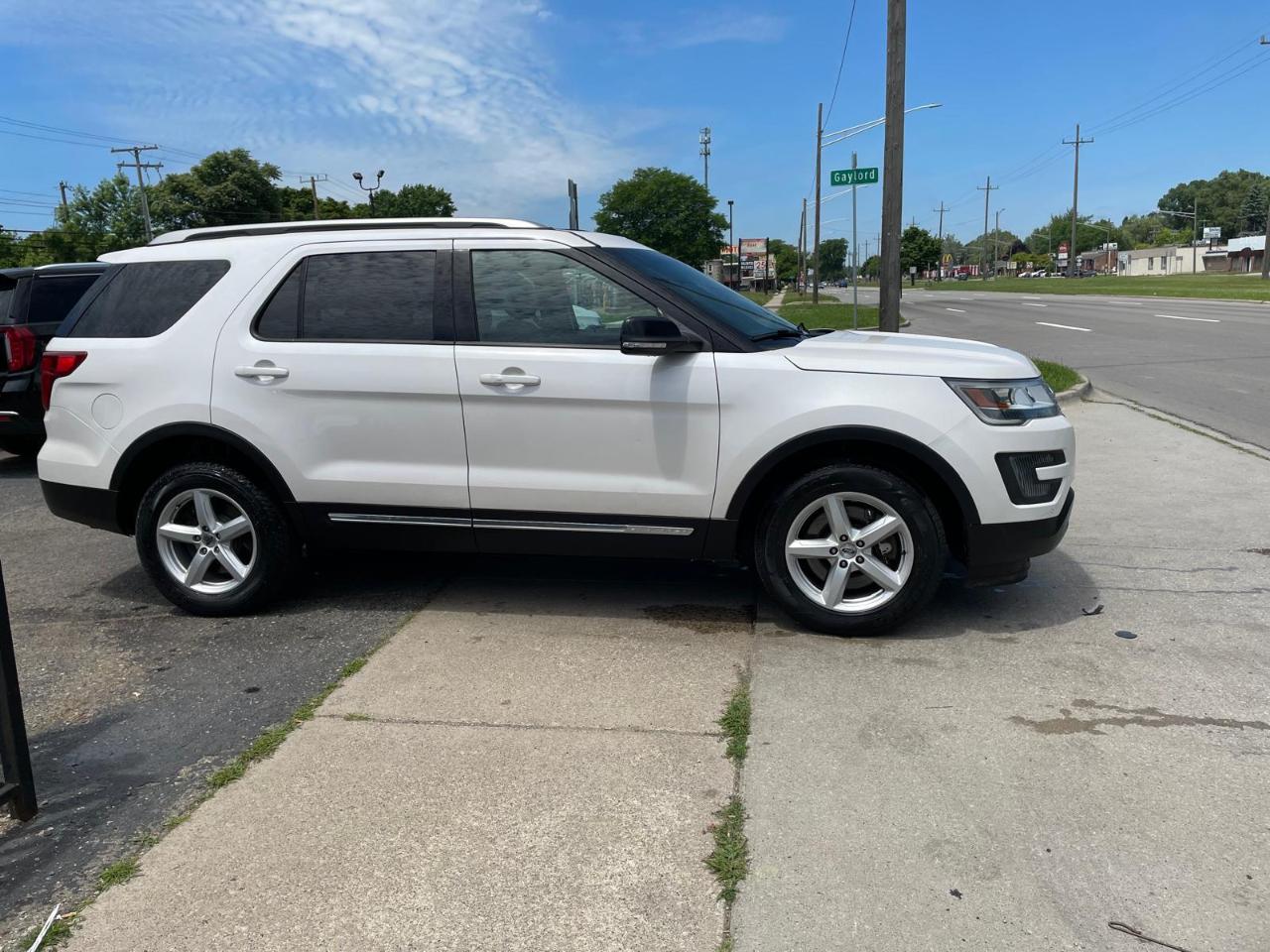 Ford Explorer XLT 4WD 2016