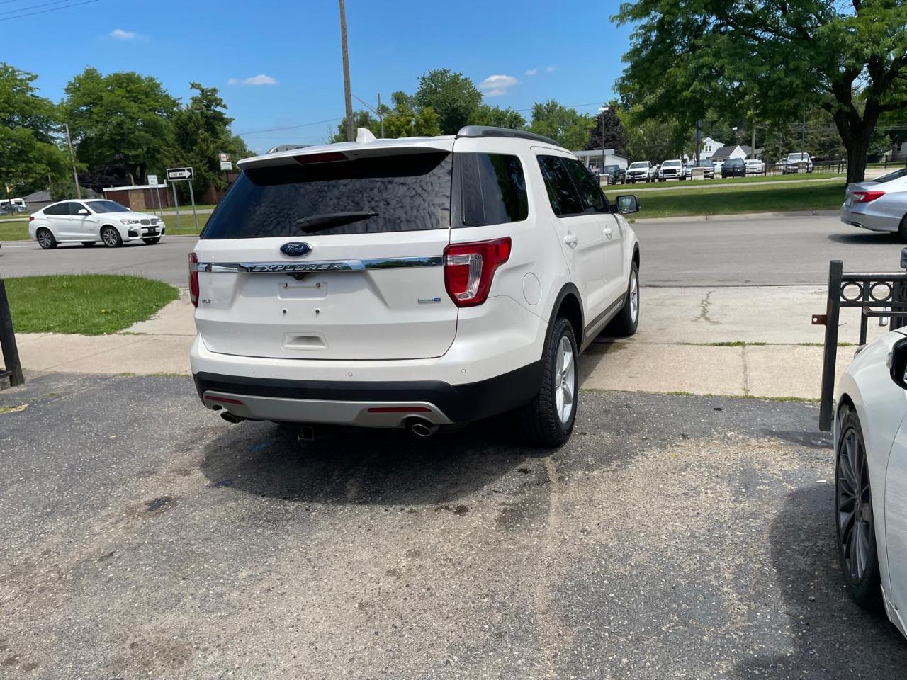 Ford Explorer XLT 4WD 2016