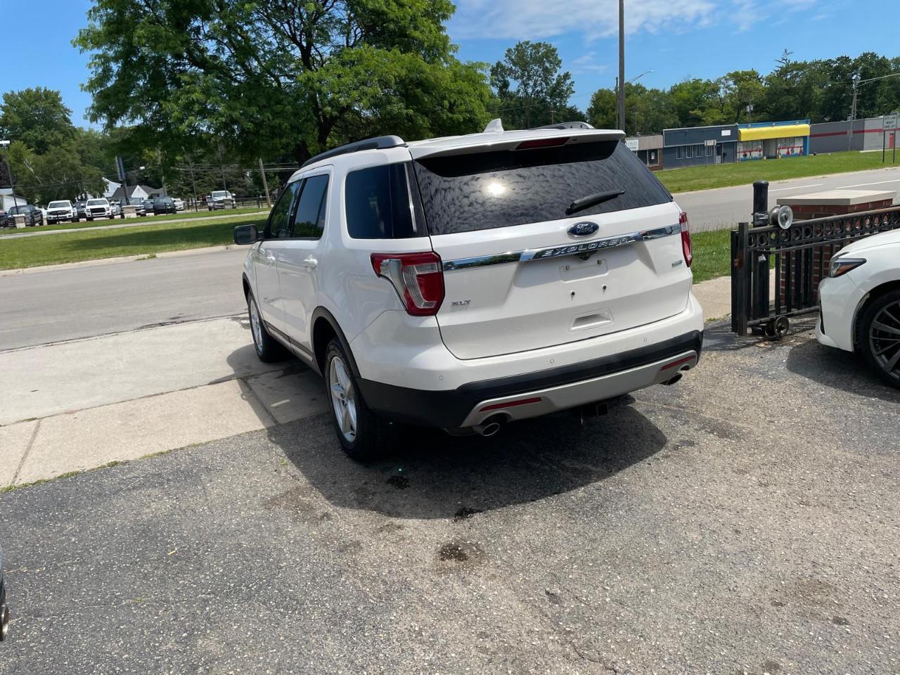 Ford Explorer XLT 4WD 2016