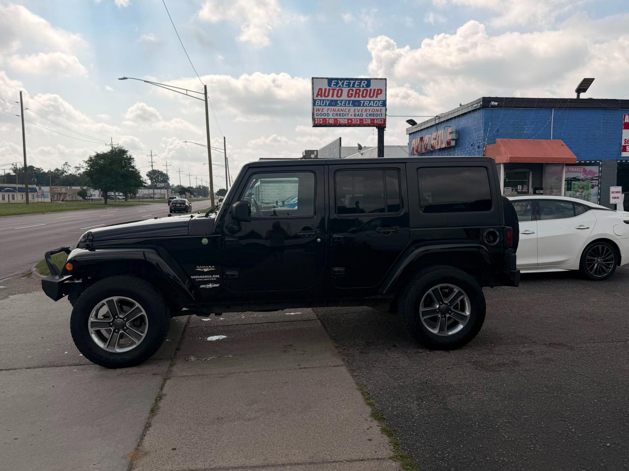 Jeep Wrangler Unlimited Sahara 4WD 2012
