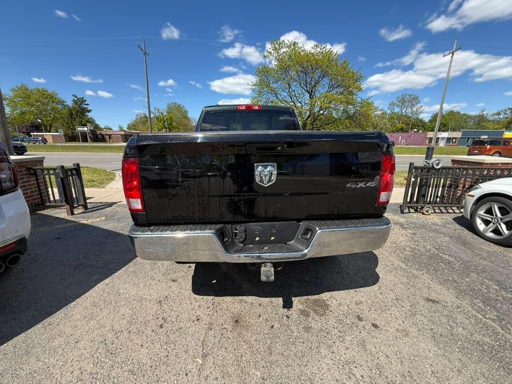 RAM 1500 Tradesman Quad Cab 4WD 2017