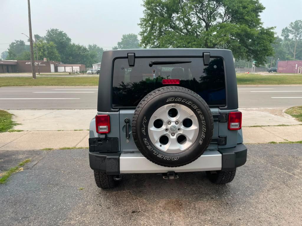 Jeep Wrangler Unlimited Sahara 4WD 2015