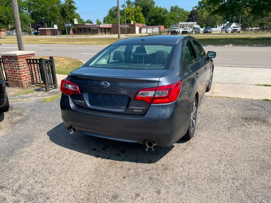 Subaru Legacy 3.6R Limited 2015