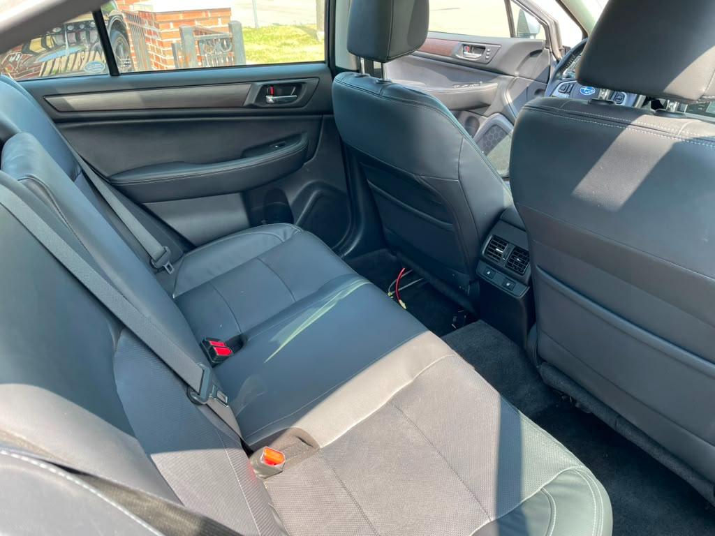 Subaru Legacy 3.6R Limited 2015