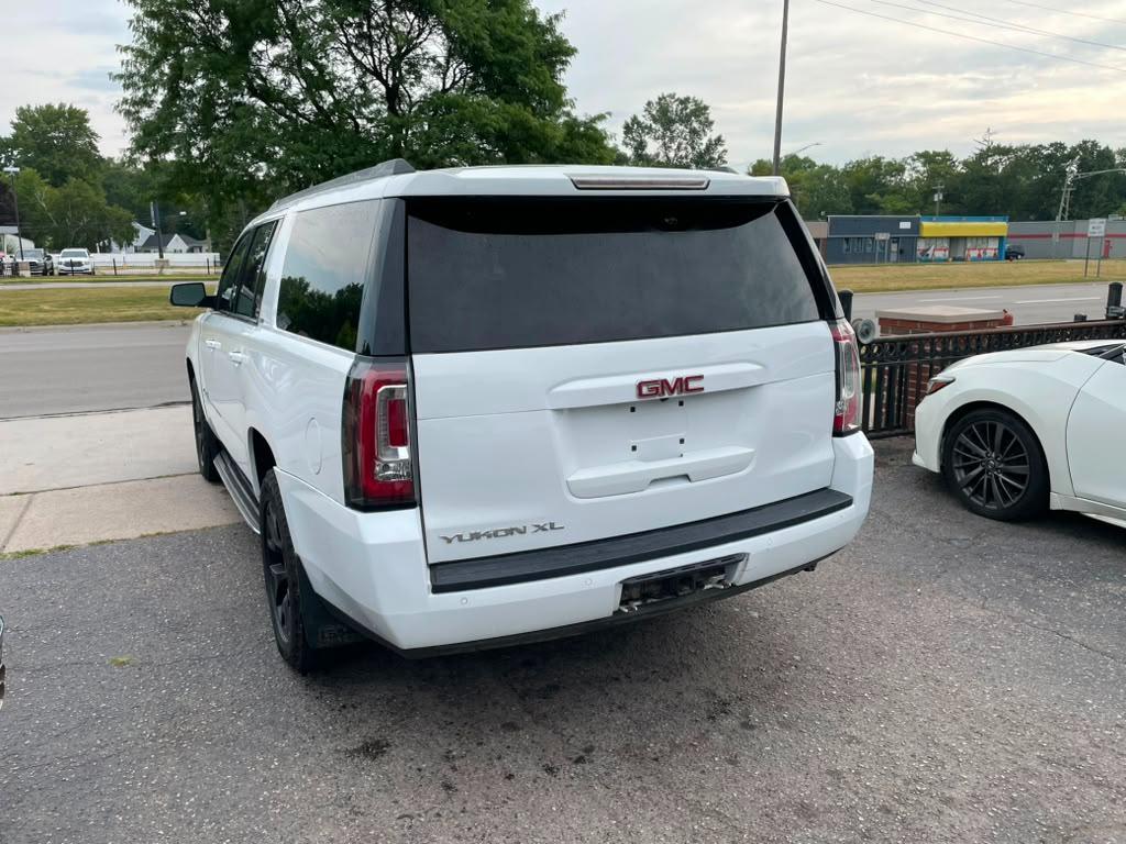 GMC Yukon XL SLT 4WD 2018