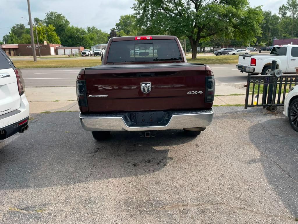 RAM 1500 SLT Crew Cab SWB 4WD 2013