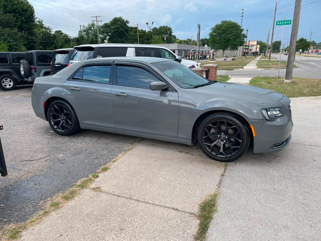 Chrysler 300 S V6 RWD 2019