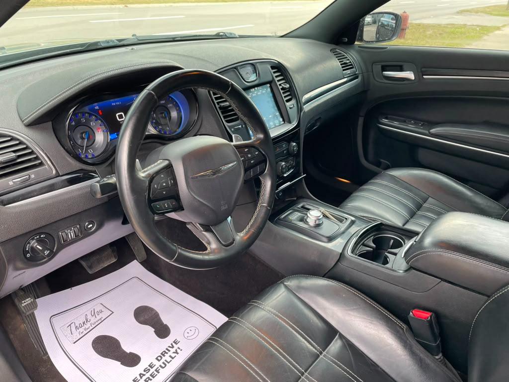 Chrysler 300 S V6 RWD 2019