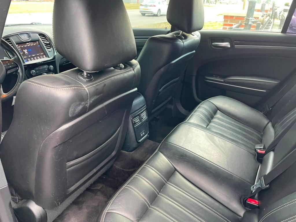 Chrysler 300 S V6 RWD 2019