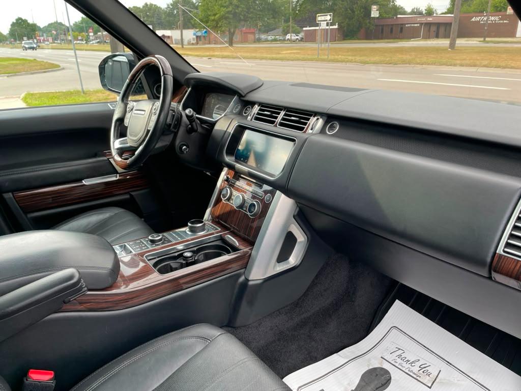 Land Rover Range Rover Supercharged LWB 2017