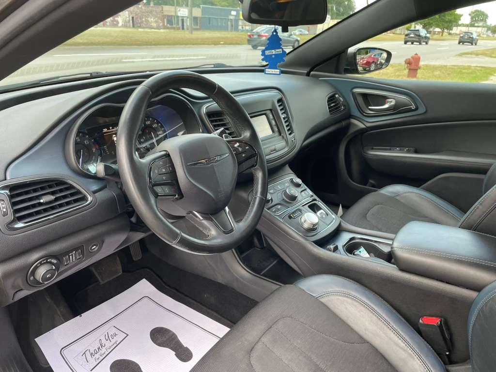 Chrysler 200 S AWD 2015