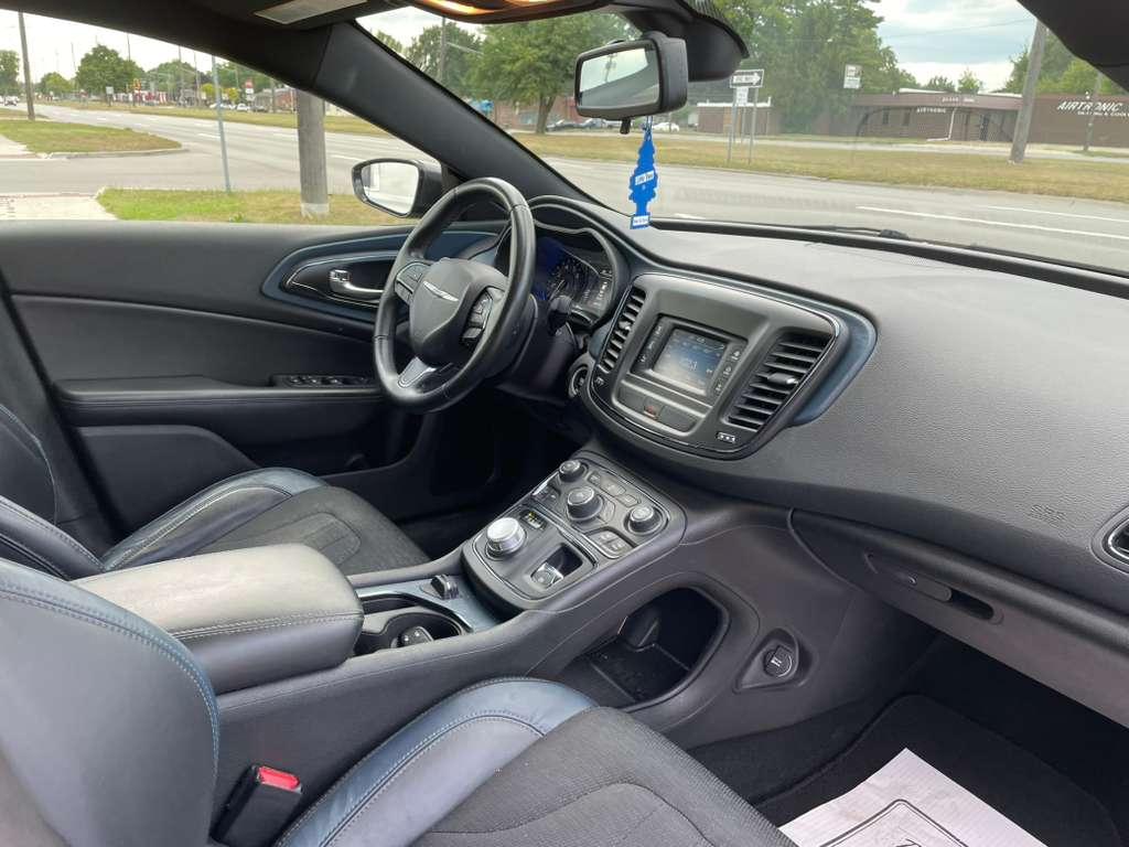 Chrysler 200 S AWD 2015