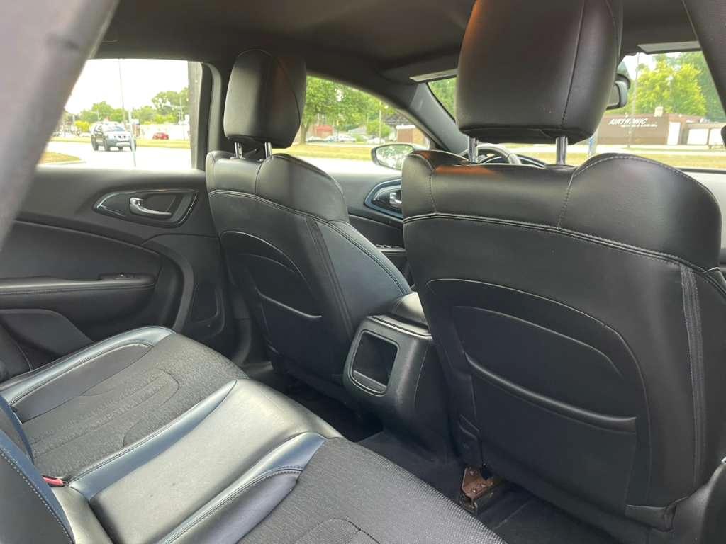 Chrysler 200 S AWD 2015