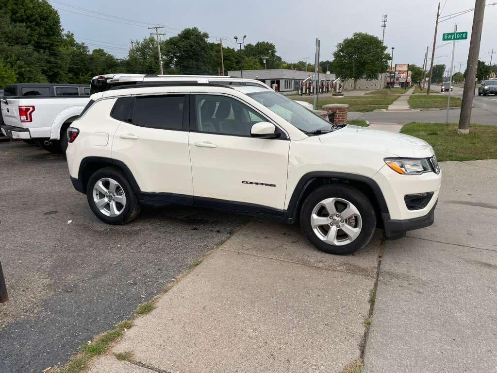 Jeep Compass Latitude FWD 2021