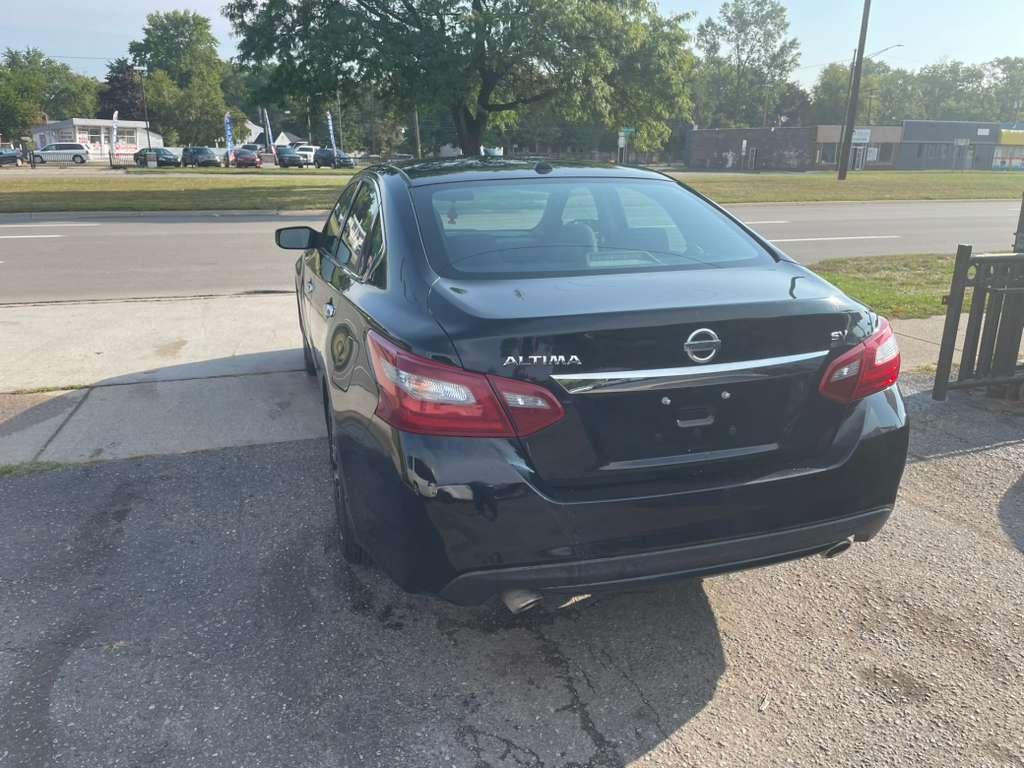 Nissan Altima 2.5 SV 2018