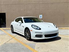 2015 Porsche Panamera 