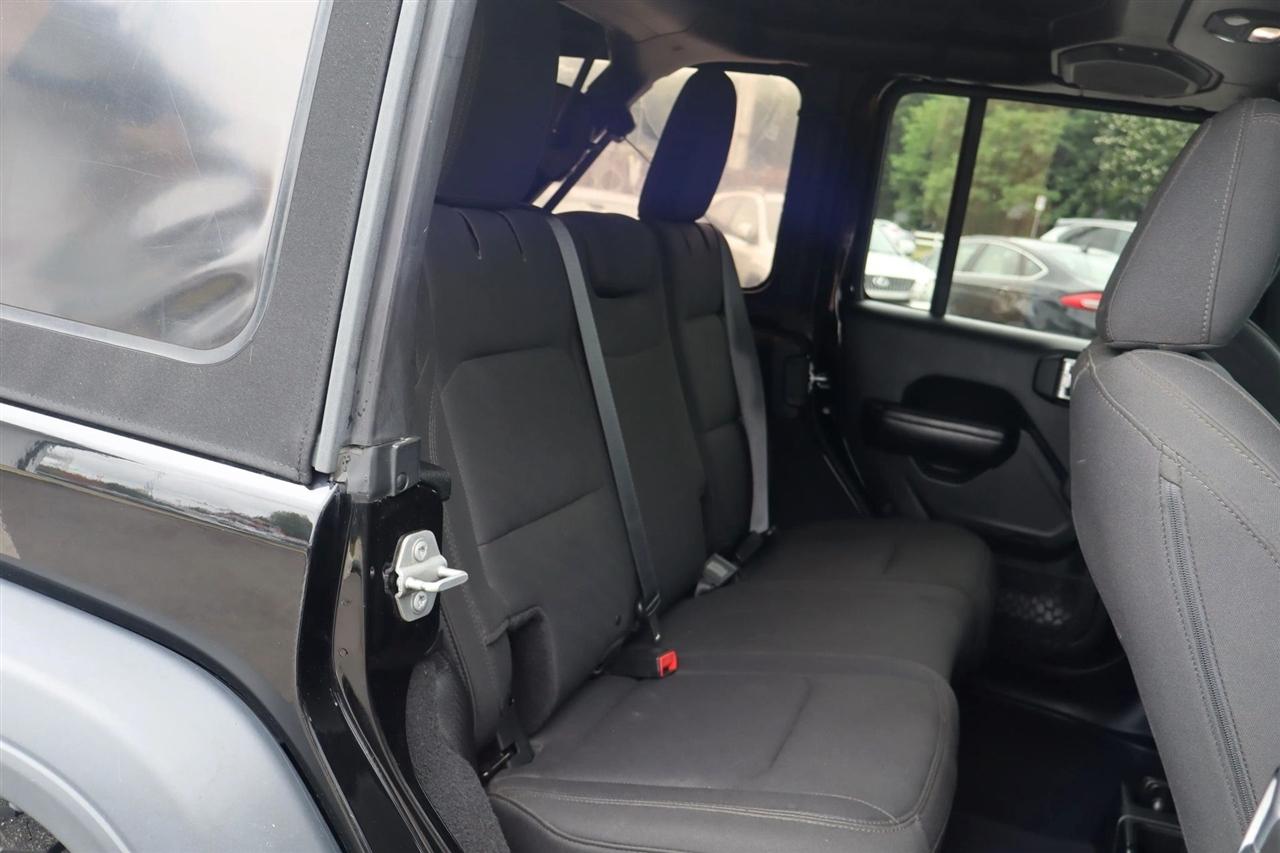 Jeep Wrangler Unlimited Sport 2018