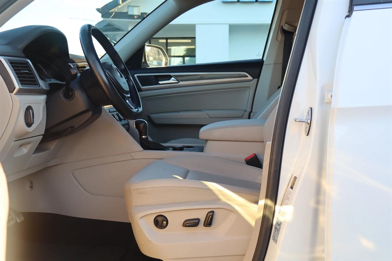 Volkswagen Atlas V6 SE w/Technology R-Line 4MOTION 2019