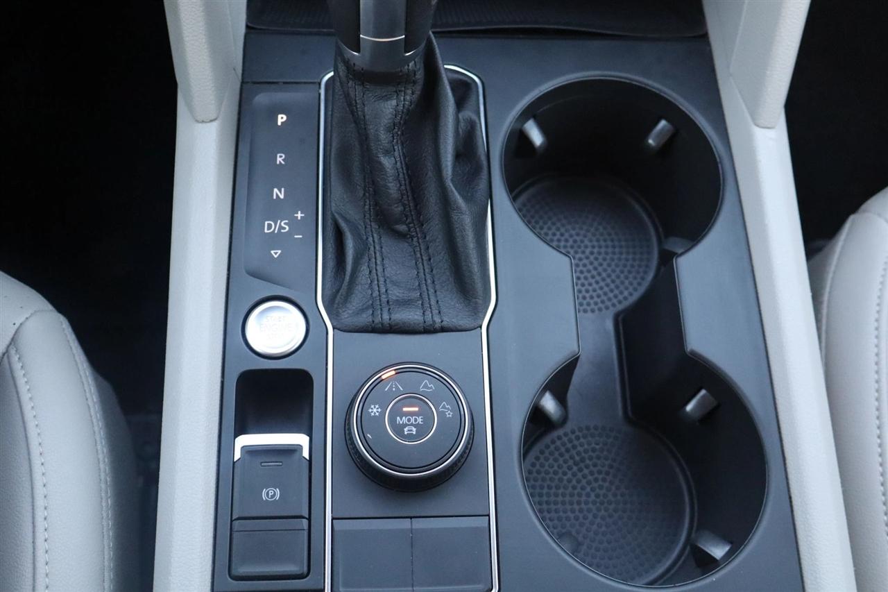 Volkswagen Atlas V6 SE w/Technology R-Line 4MOTION 2019