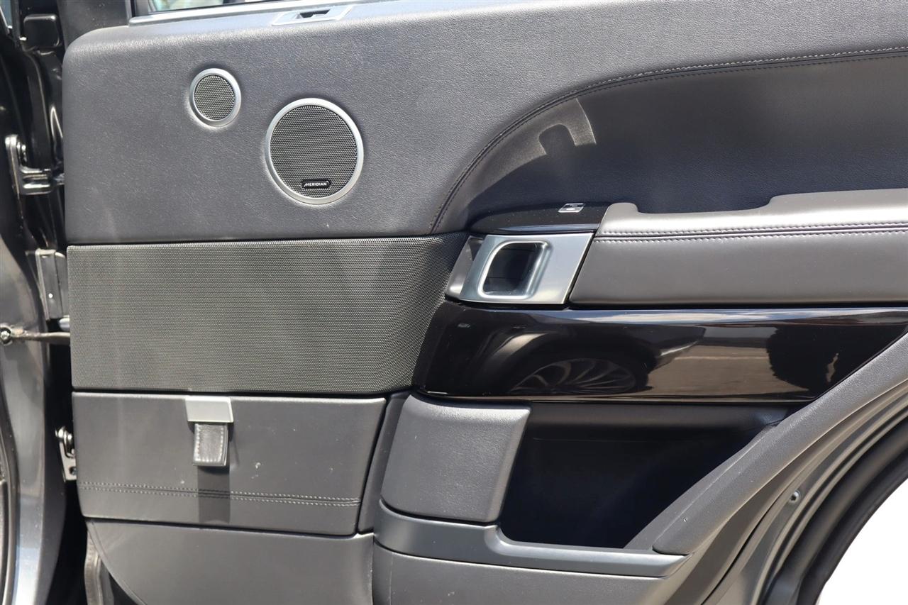 Land Rover Range Rover Supercharged LWB 2016