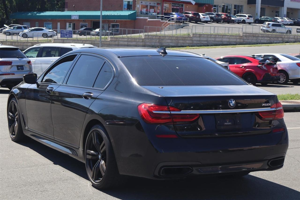 BMW 7-Series 750i 2018