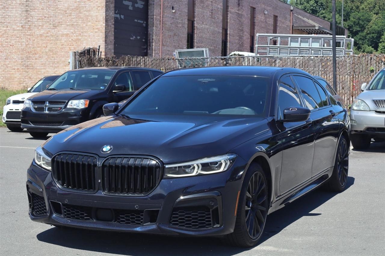 BMW 7-Series 740i 2021