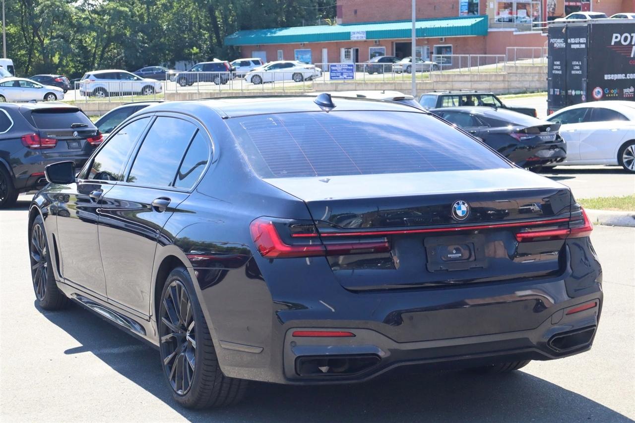 BMW 7-Series 740i 2021