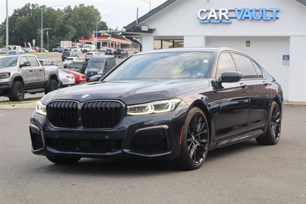 BMW 7-Series  2021