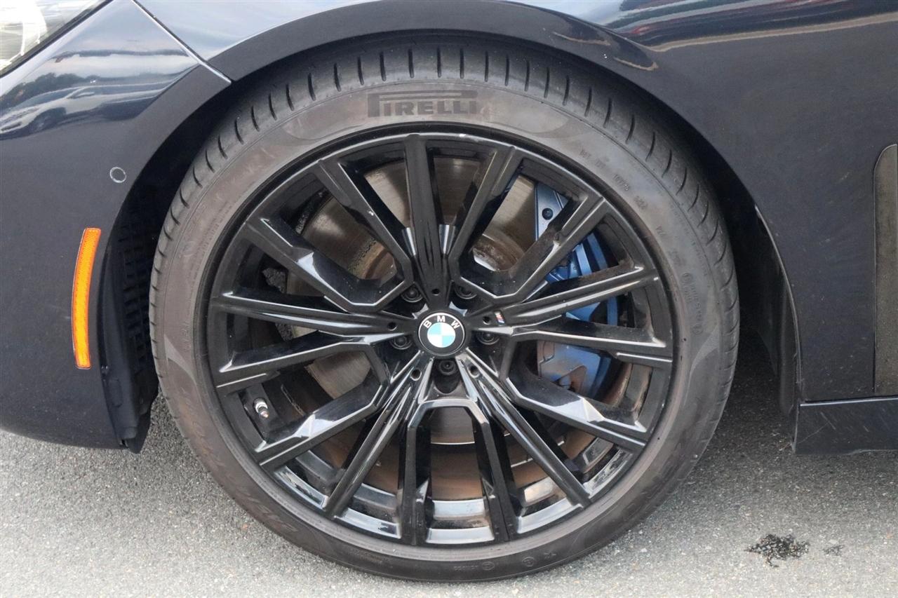 BMW 7-Series  2021