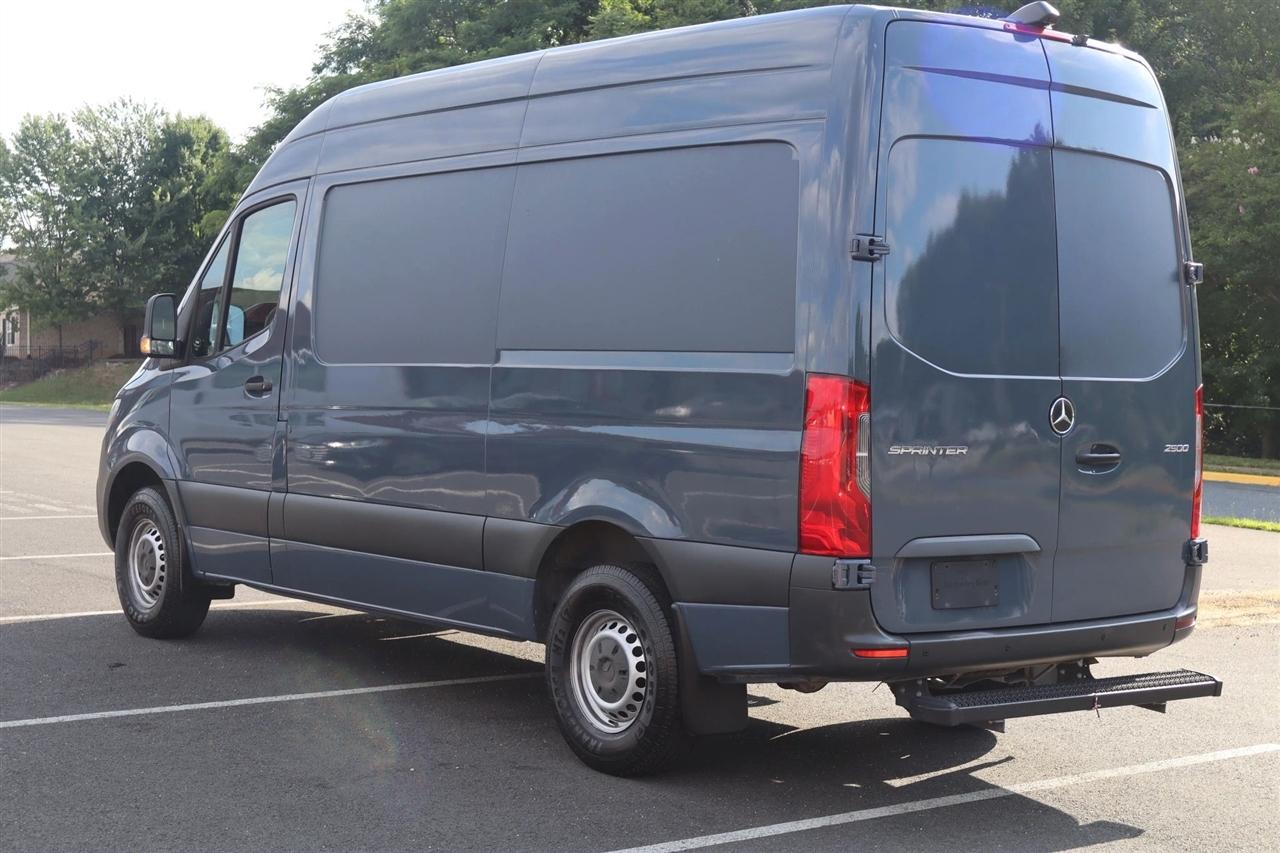 Mercedes-Benz Sprinter 3500 Wagon 144-in. WB 2019