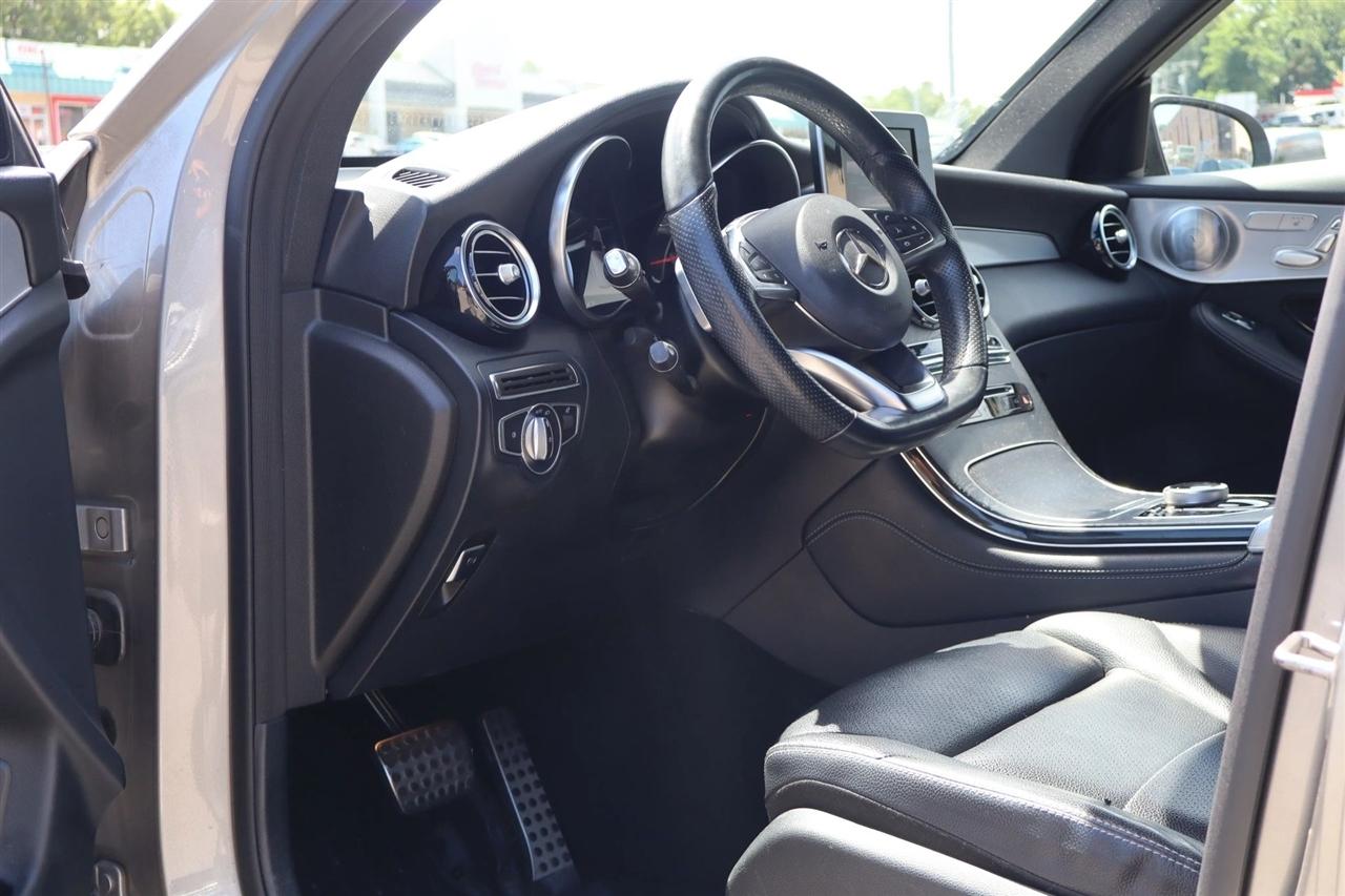 Mercedes-Benz GLC-Class GLC300 4MATIC 2019