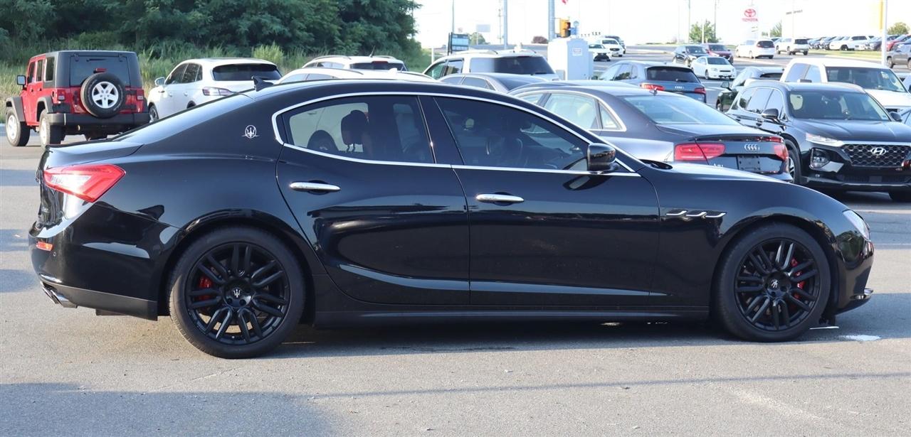 Maserati Ghibli Base 2015