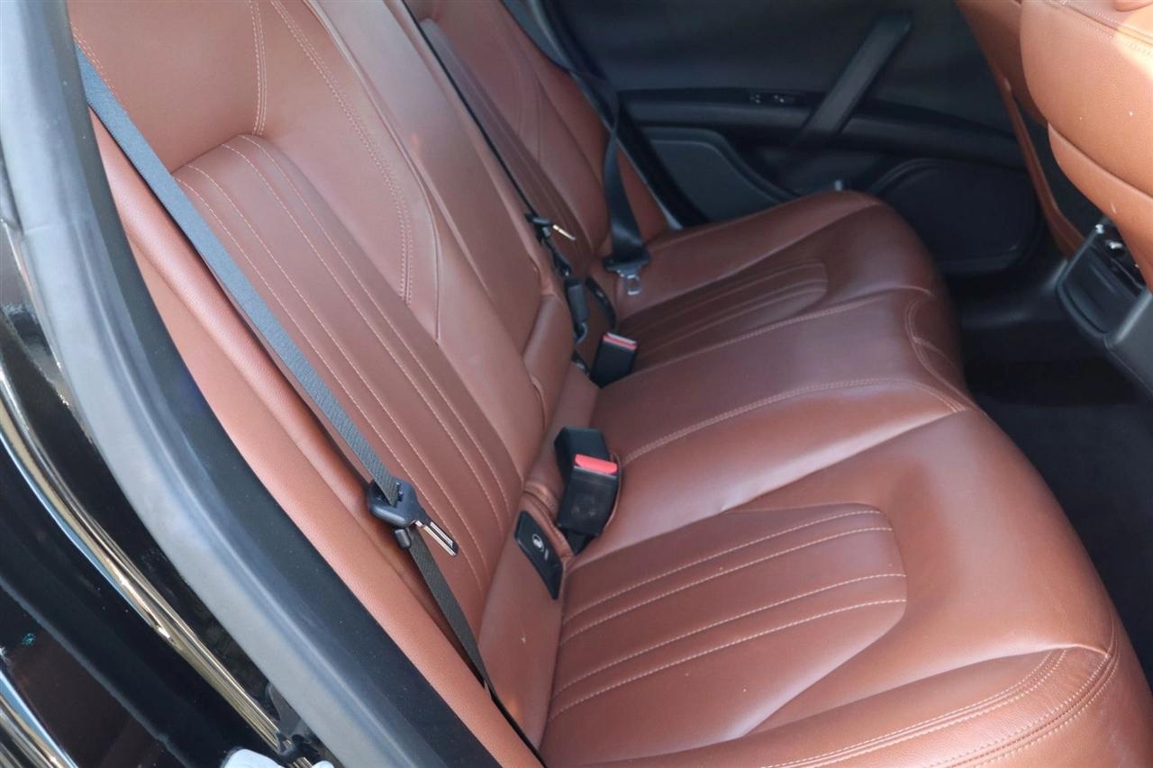 Maserati Ghibli Base 2015