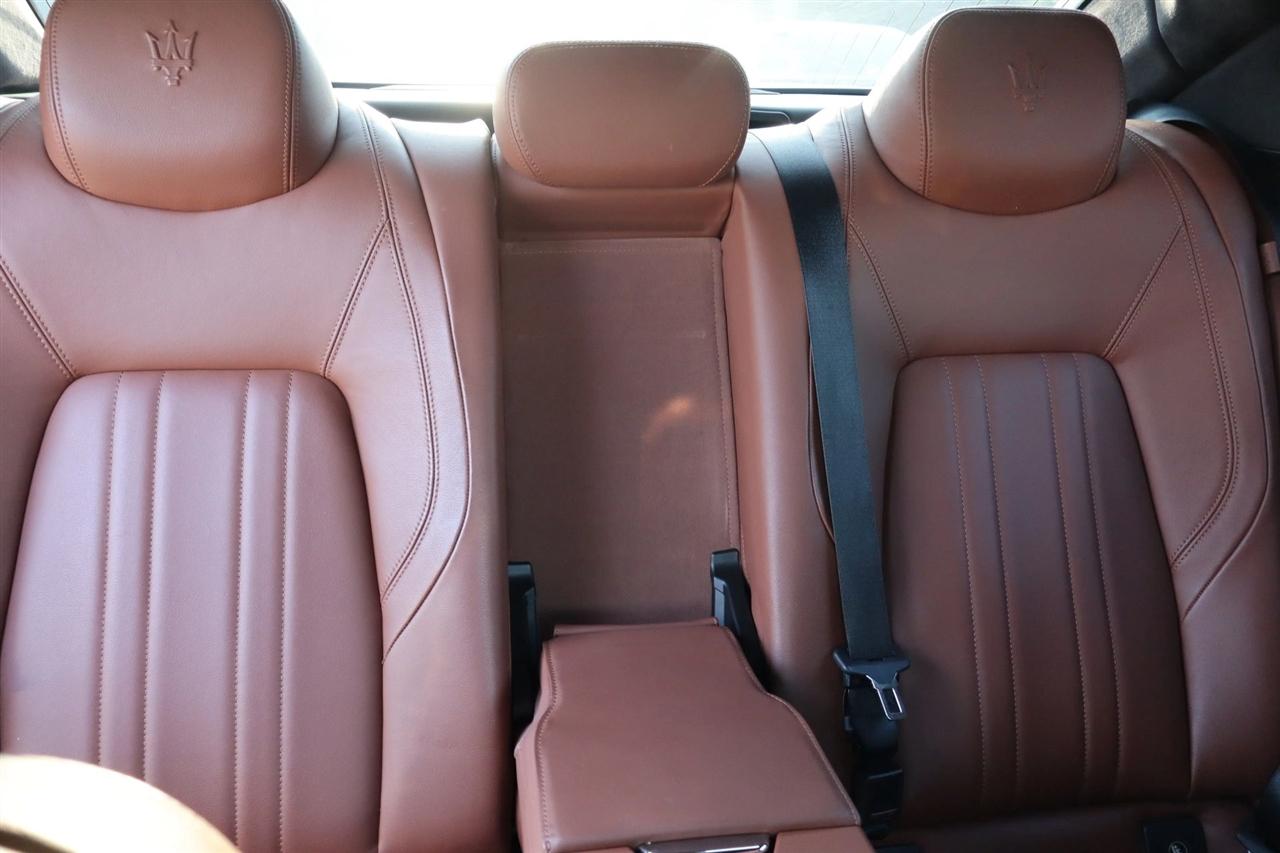 Maserati Ghibli Base 2015