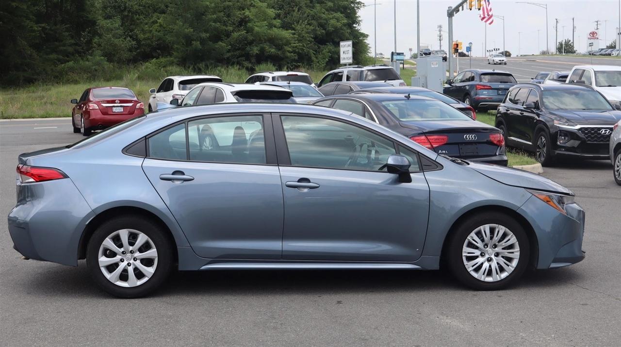 Toyota Corolla 4dr Sdn Auto LE Special Edition (Natl) 2024