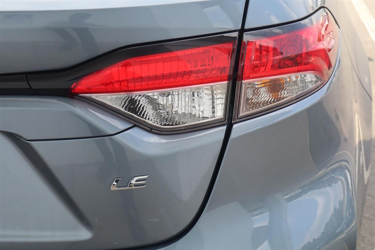 Toyota Corolla 4dr Sdn Auto LE Special Edition (Natl) 2024