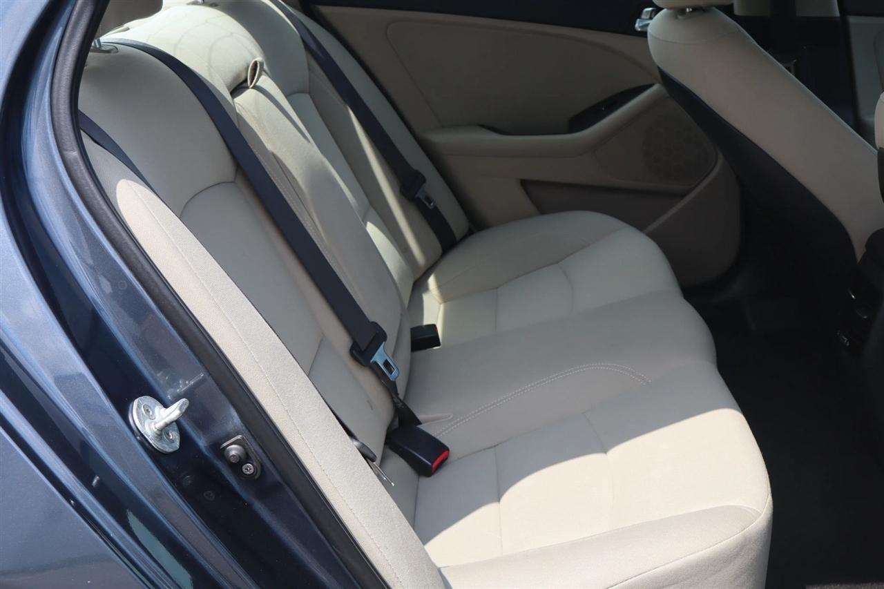 Kia Optima Hybrid LX 2015