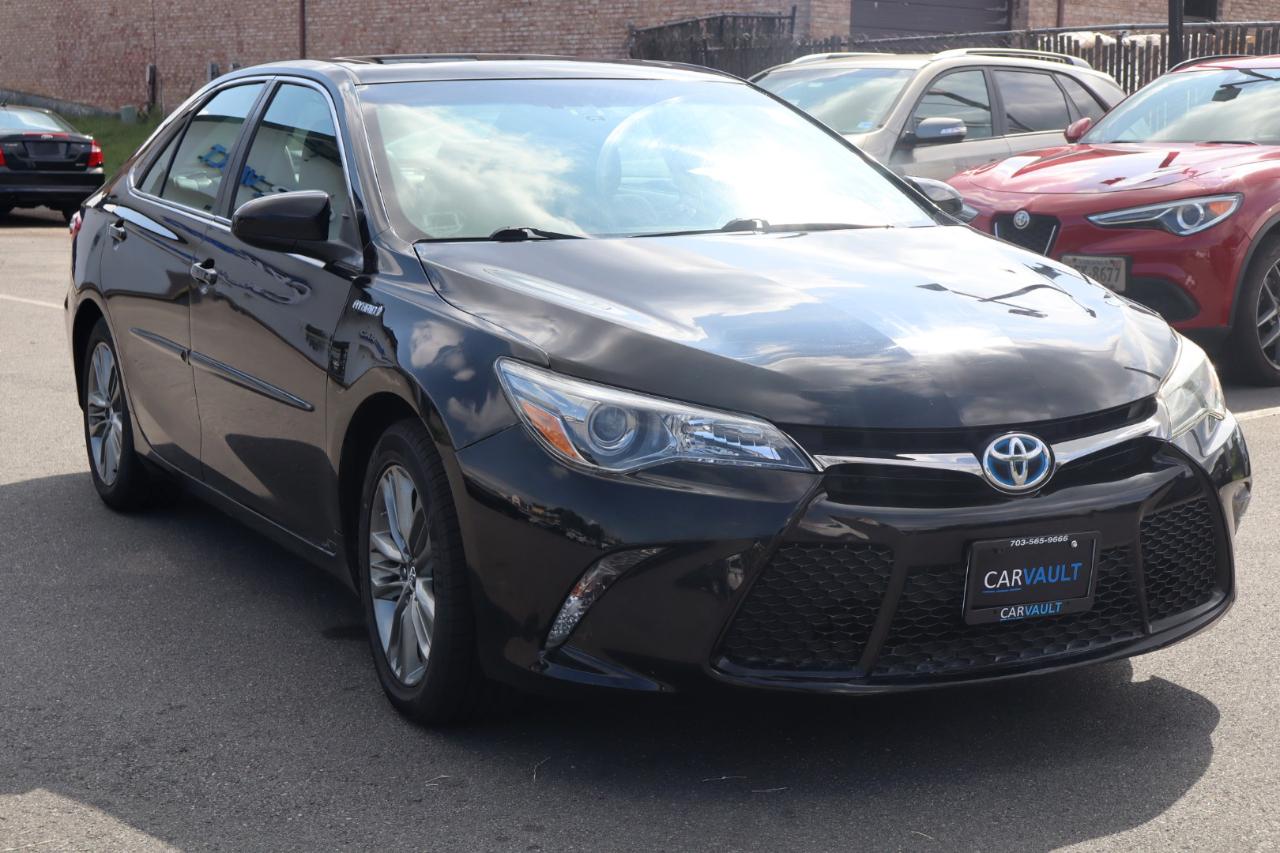 Toyota Camry Hybrid SE 2015
